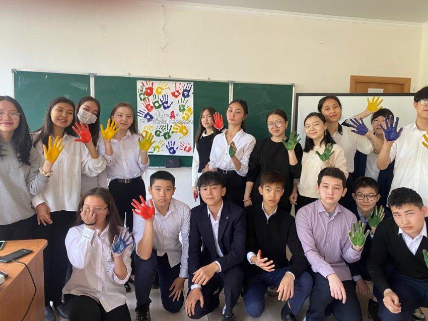 №19ЖОББМ Отбасы күніне орай бірыңғай сынып сағаттары өтті.